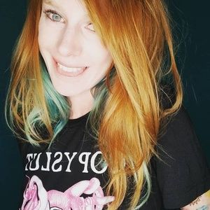 Meet your Posher, Cass